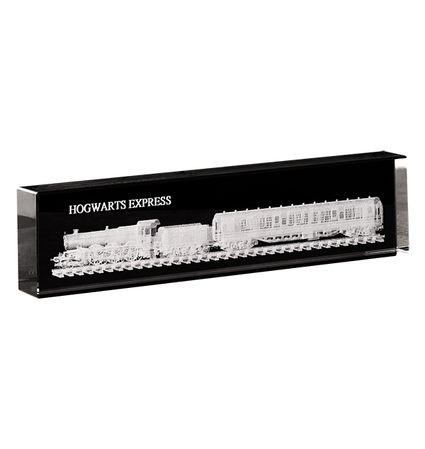 Warner Bros Best Sellers Hogwarts Express Glass Paperweight 4 Warner Bros Best Sellers Hogwarts Express Glass Paperweight