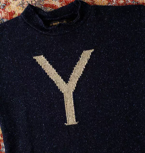 Warner Bros 'Y' Weasley Knitted Jumper 5 Warner Bros 'Y' Weasley Knitted Jumper