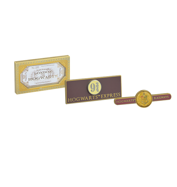 Warner Bros Platform 9¾ Hogwarts Railways Pin Set 4 Warner Bros Platform 9¾ Hogwarts Railways Pin Set